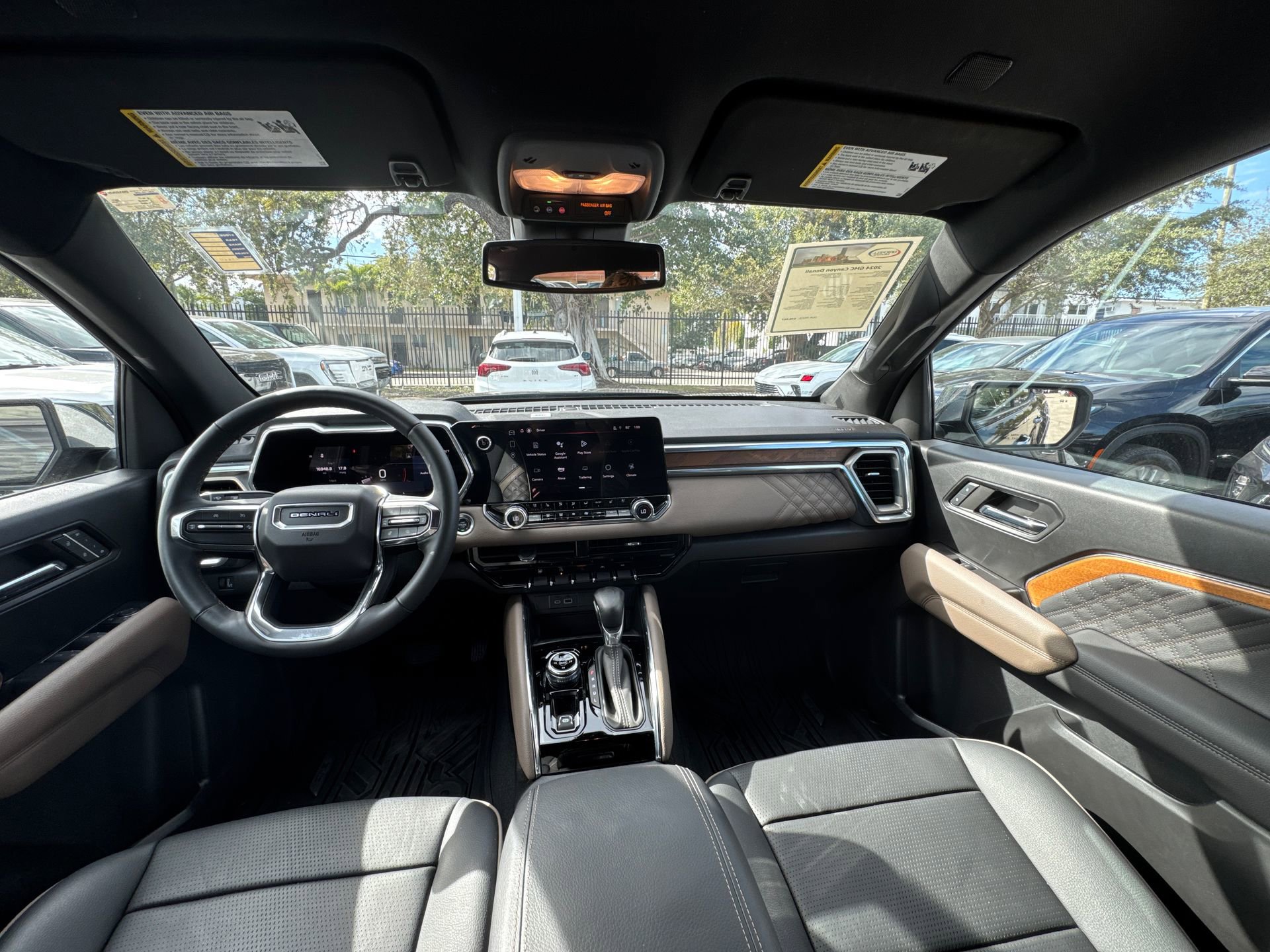 Used 2024 GMC Canyon Denali w/ LPO, Denali Black Edition image 26