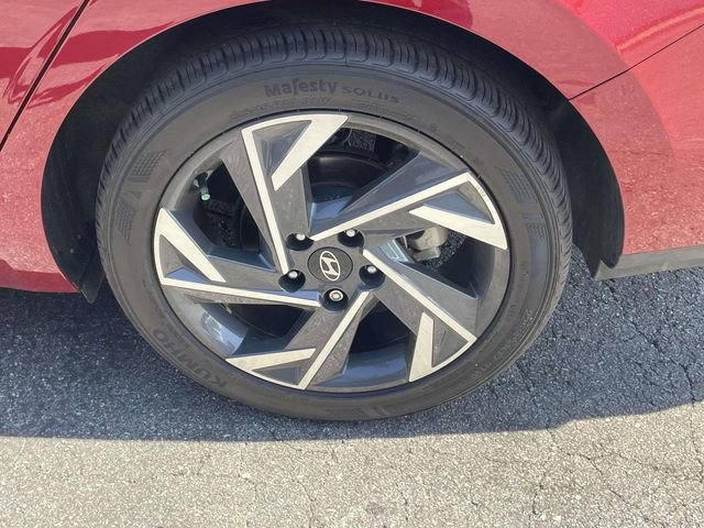 Certified 2025 Hyundai Elantra Sport w/ Cargo Package image 7