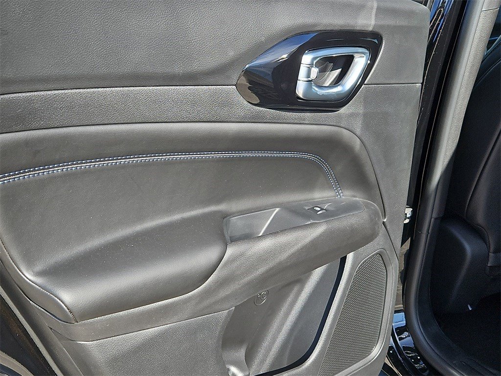 New 2026 Jeep Compass Latitude image 17