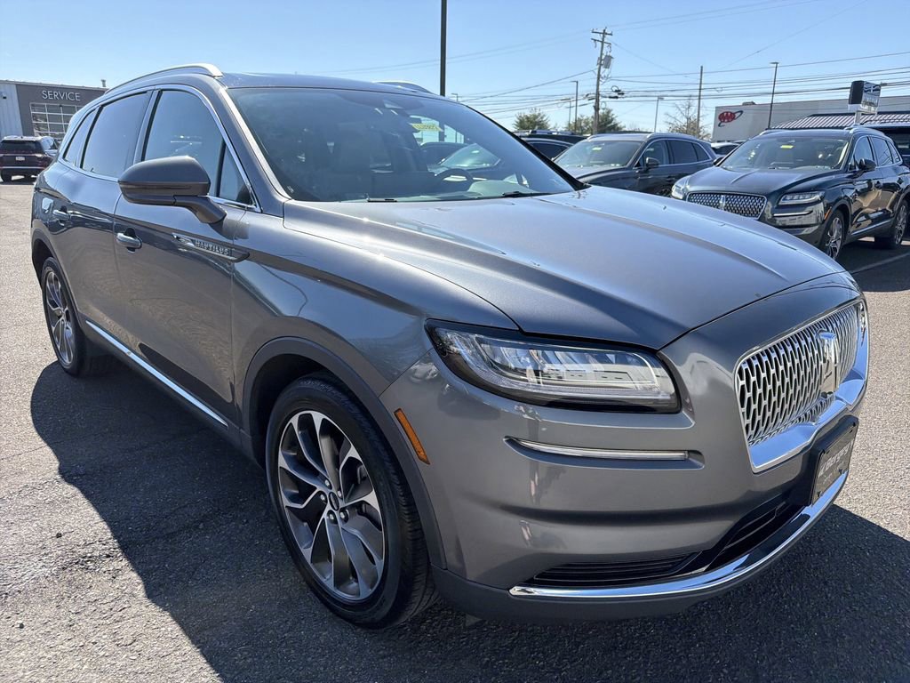 Used 2022 Lincoln Nautilus Reserve w/ Cargo Utility Package AWD/4WD image 7