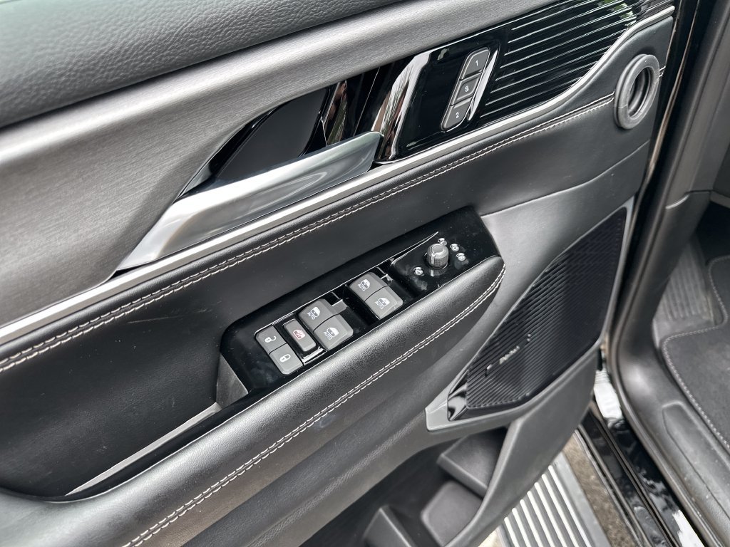 New 2026 Jeep Grand Wagoneer Limited AWD/4WD image 17