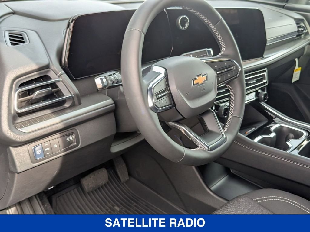 New 2026 Chevrolet Traverse LT w/ Sun and Wheel Package FWD image 15