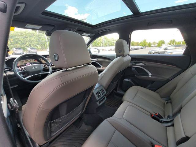 Used 2025 Audi Q5 Premium Plus w/ Premium Plus AWD/4WD image 11