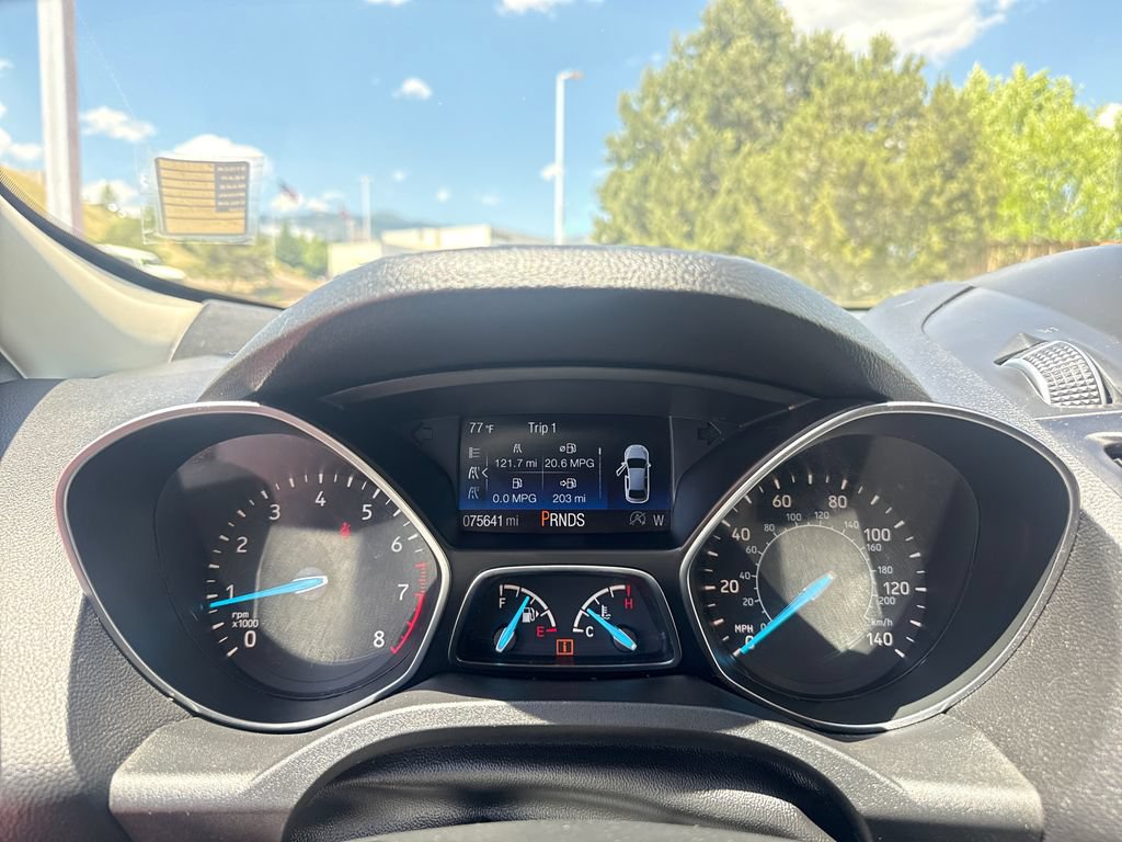 Used 2018 Ford Escape SE w/ SE Sync 3 Package AWD/4WD image 15