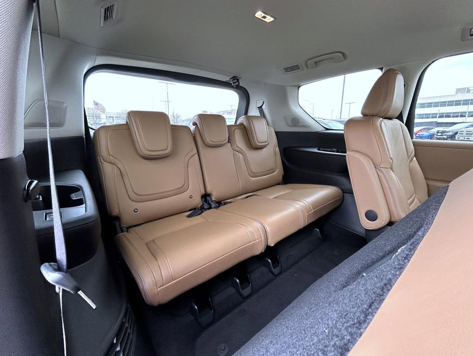New 2026 INFINITI QX80 Luxe w/ Cargo Package AWD/4WD image 19