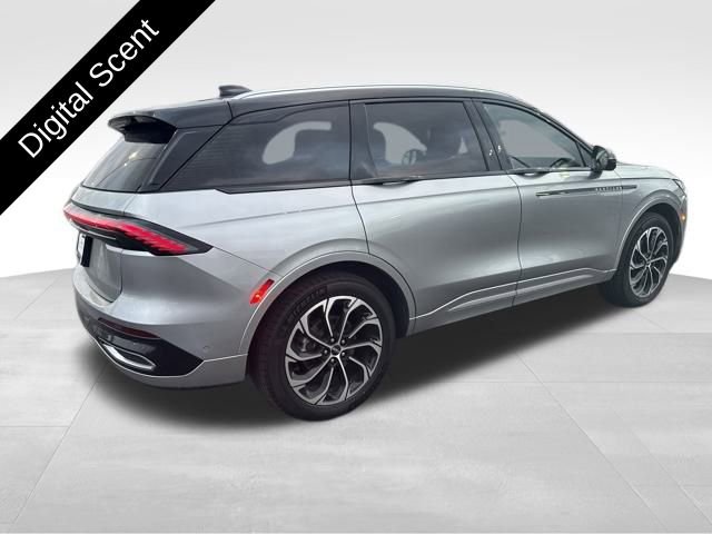 Certified 2024 Lincoln Nautilus Reserve w/ Equipment Group 202A image 8