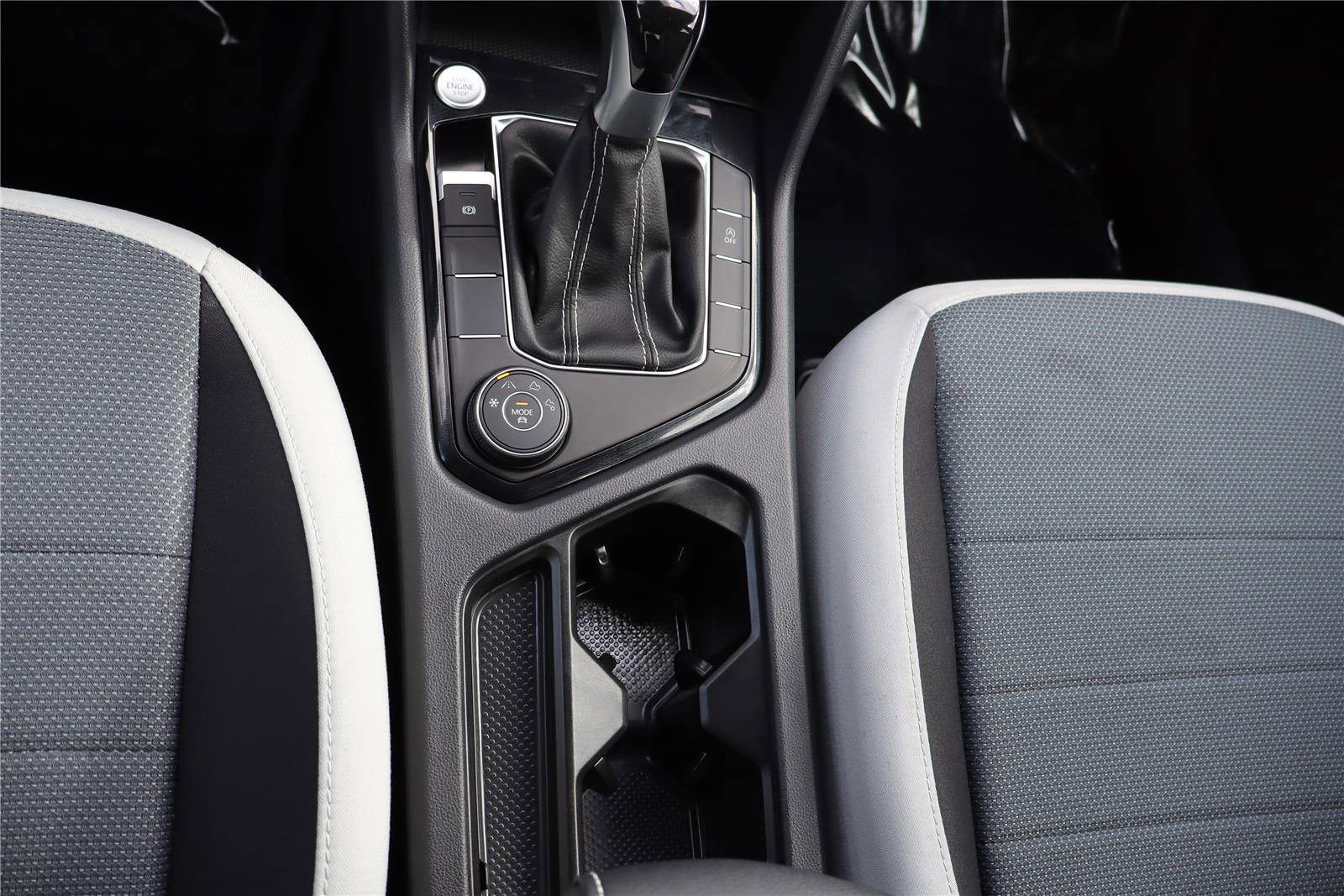 Certified 2025 Volkswagen Taos S image 22