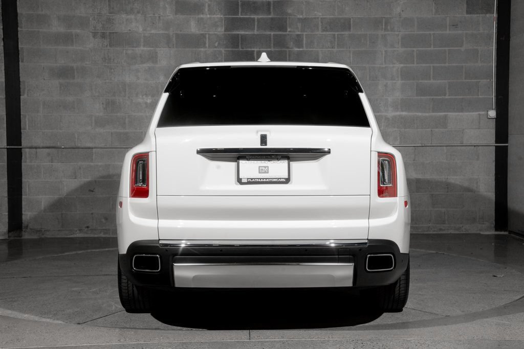 Used 2023 Rolls-Royce Cullinan AWD/4WD image 7