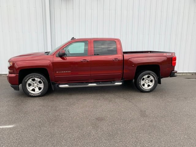 Used 2017 Chevrolet Silverado 1500 LT w/ All Star Edition AWD/4WD image 6