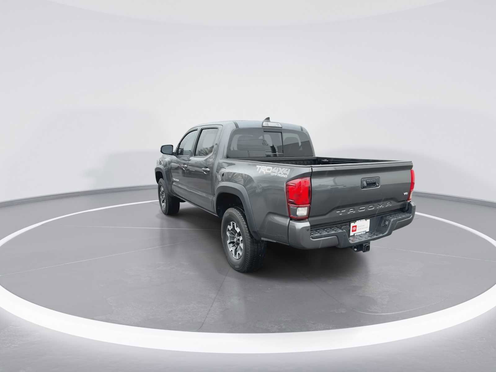 Certified 2019 Toyota Tacoma TRD Off-Road w/ Technology Package image 6