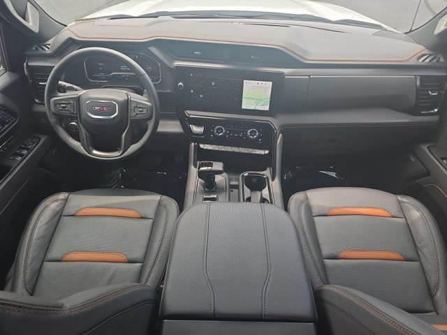 Used 2025 GMC Sierra 1500 AT4 w/ AT4 Premium Package AWD/4WD image 10