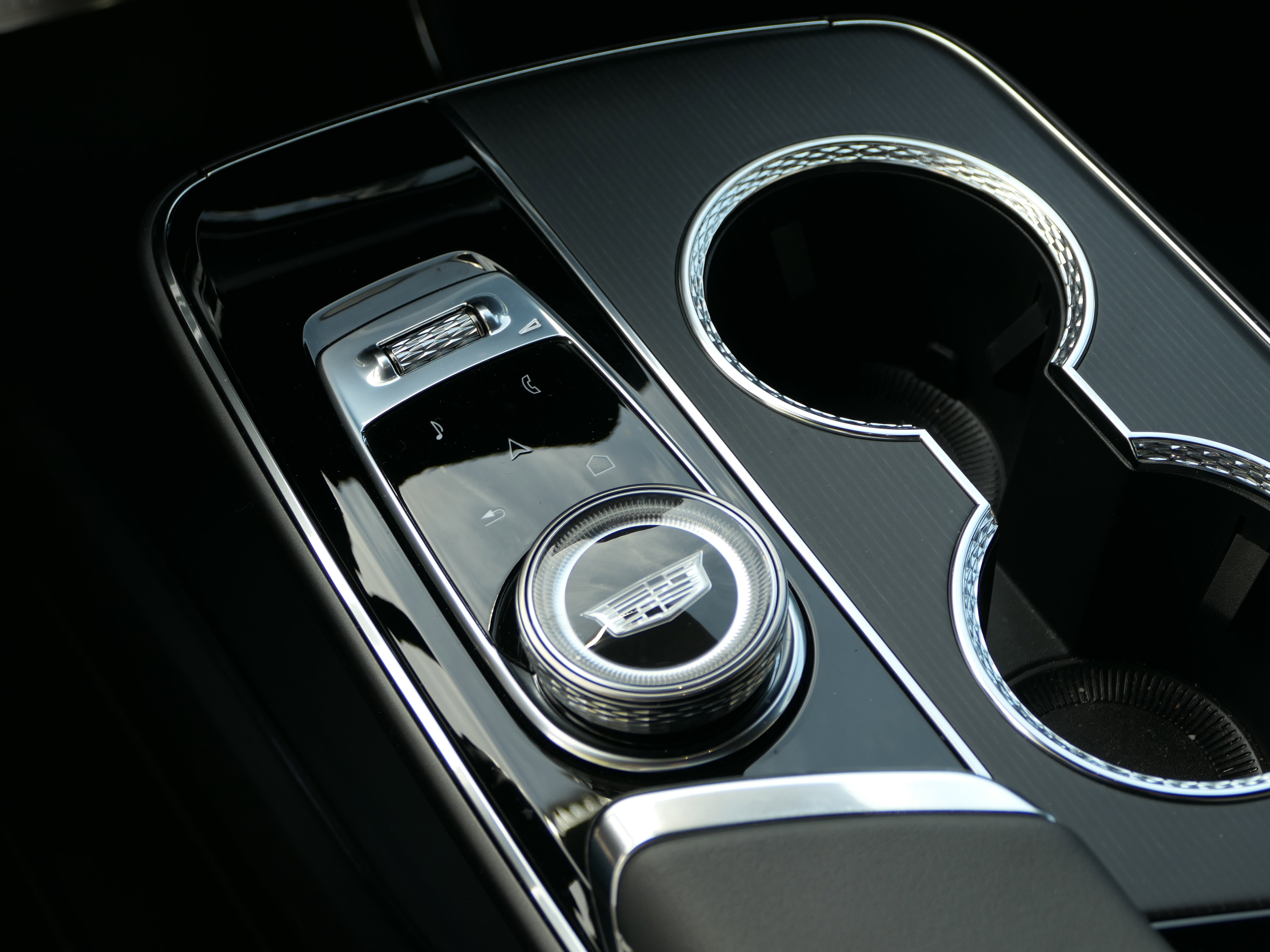 New 2026 Cadillac Lyriq Premium Luxury AWD/4WD image 23