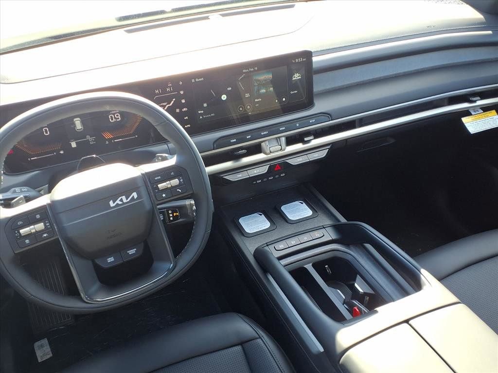 New 2027 Kia Telluride S image 4