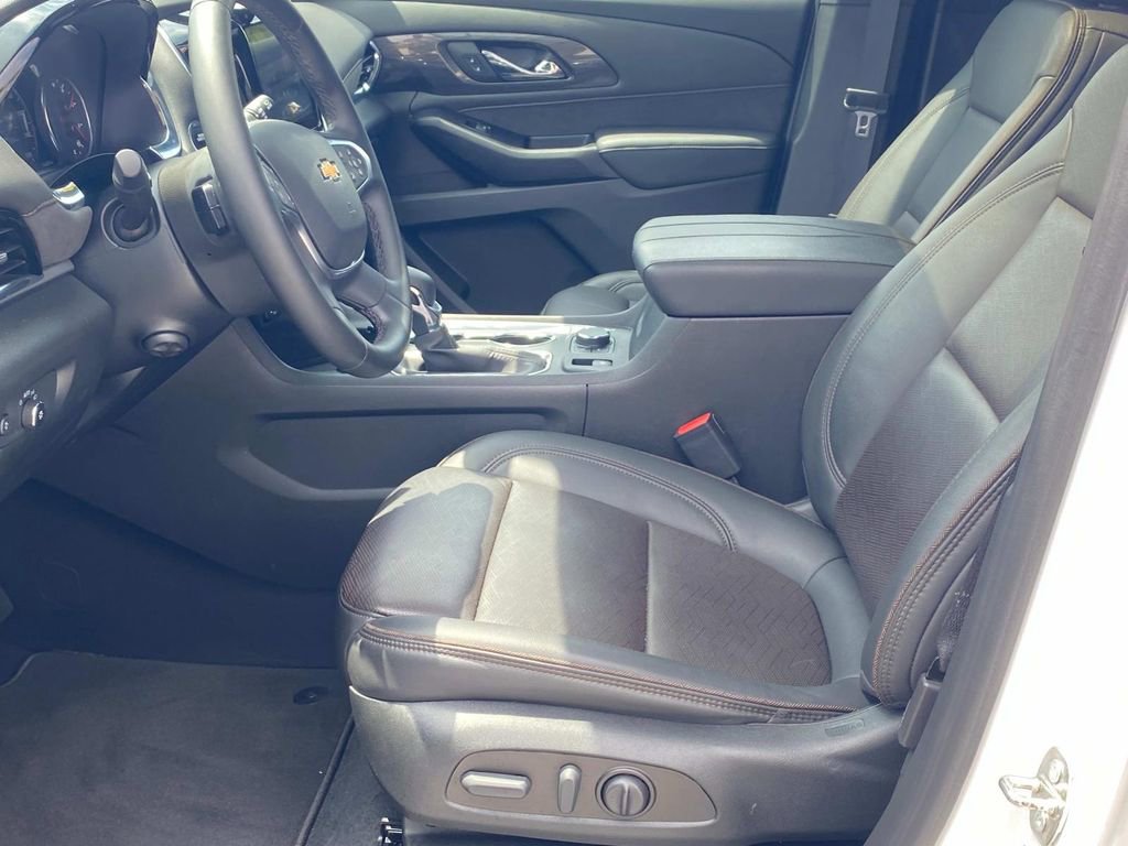 Used 2023 Chevrolet Traverse High Country image 15