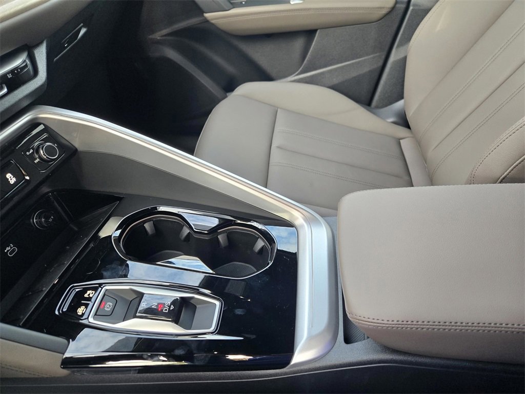 New 2025 Audi Q5 Premium Plus image 24