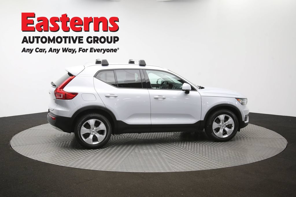Used 2021 Volvo XC40 T4 Momentum FWD image 42