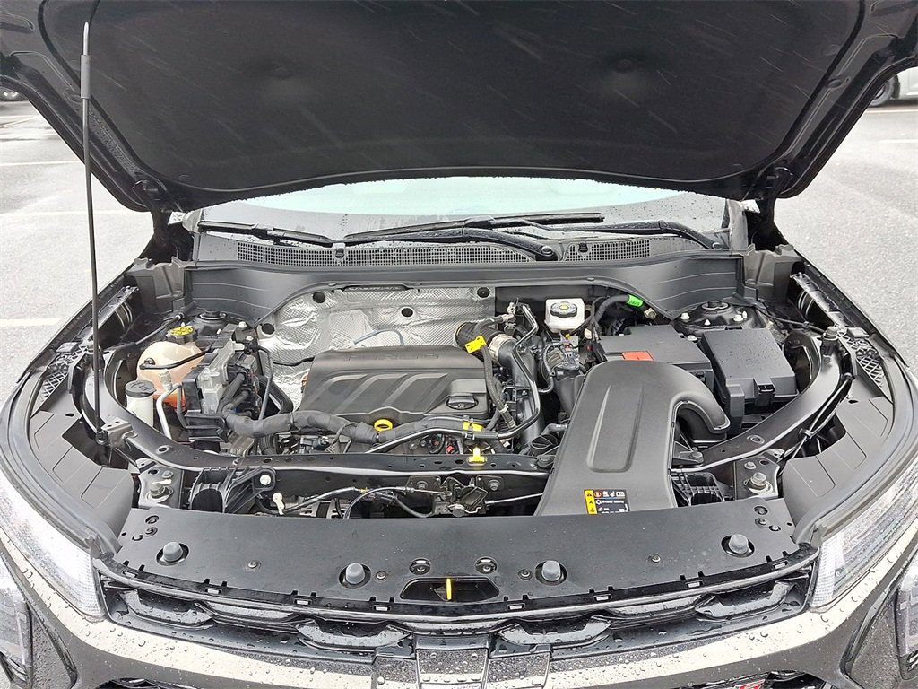 Used 2024 Chevrolet Trax RS w/ Sunroof Package image 29