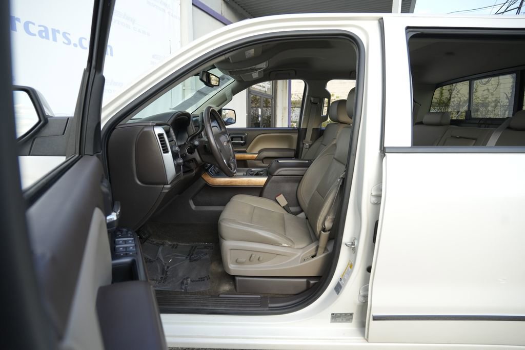 Used 2014 Chevrolet Silverado 1500 LTZ w/ LTZ Plus Package AWD/4WD image 15