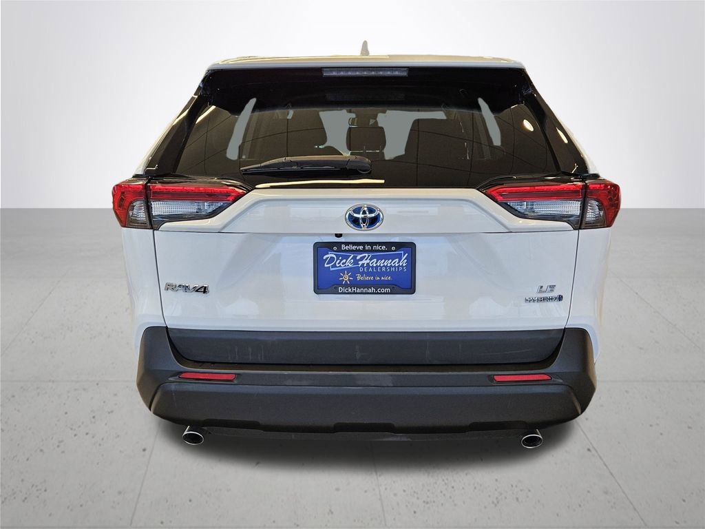 Used 2024 Toyota RAV4 LE image 8