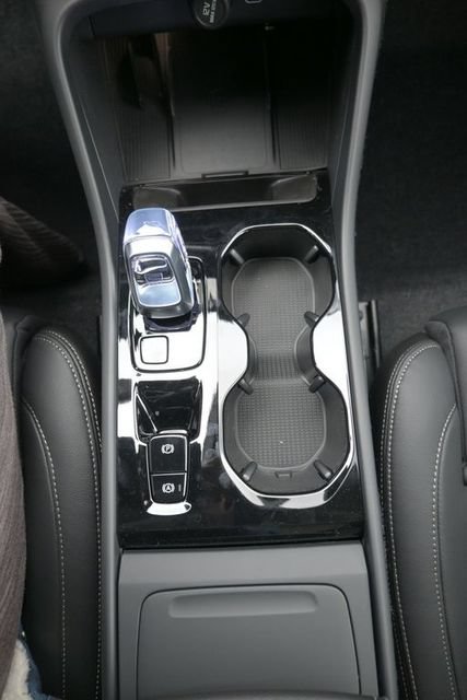 New 2026 Volvo XC40 B5 Ultra w/ Protection Package Premier AWD/4WD image 10