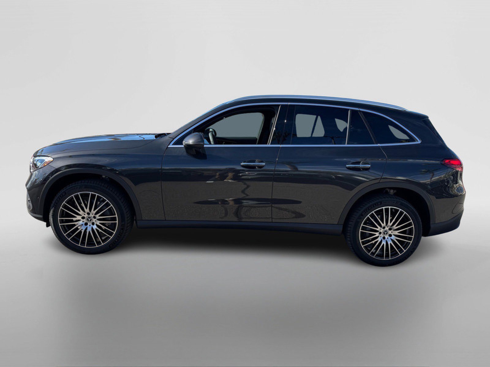 New 2026 Mercedes-Benz GLC 300 image 2