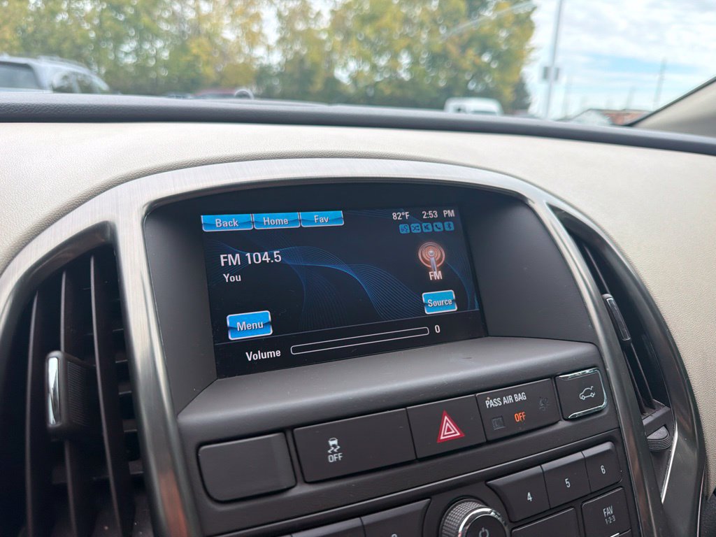 Used 2014 Buick Verano FWD image 27