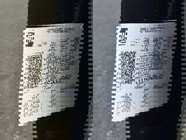 Certified 2024 Cadillac Escalade Sport Platinum w/ LPO, ONYX Package image 19