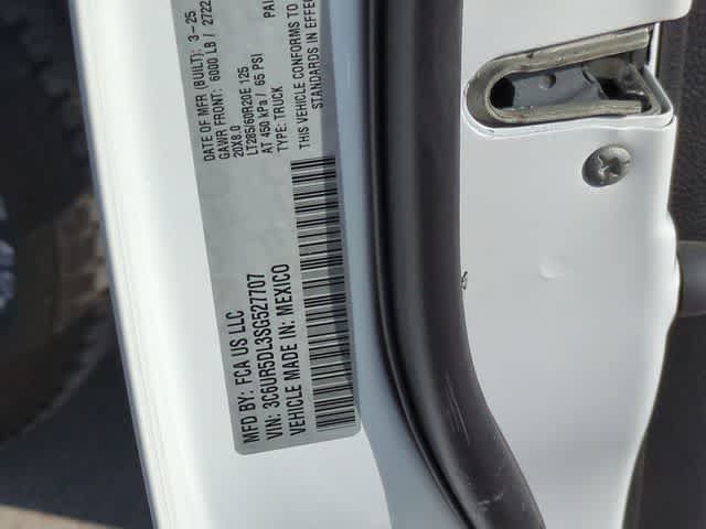 Used 2025 RAM 2500 Big Horn AWD/4WD image 36