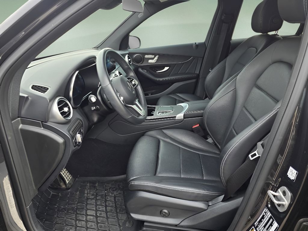Used 2022 Mercedes-Benz GLC 300 4MATIC image 12