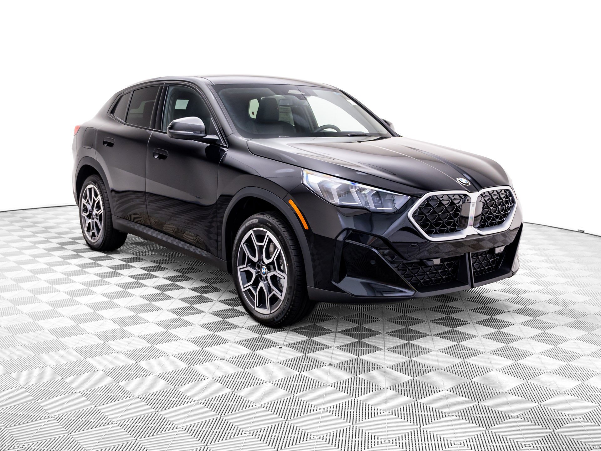 New 2027 BMW X2 xDrive28i w/ Technology Package AWD/4WD image 9
