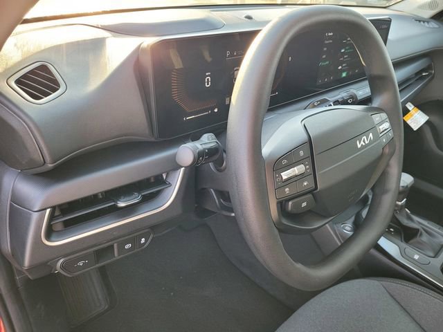 Used 2025 Kia K4 LXS image 24