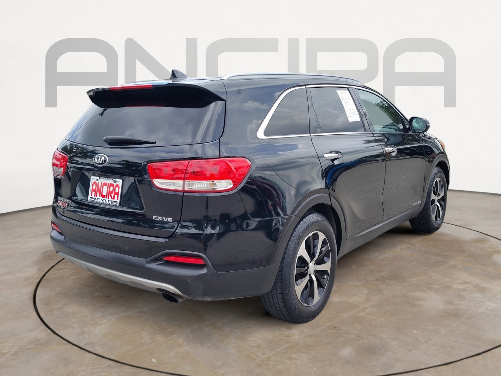 Used 2017 Kia Sorento EX w/ EX V6 Premium Package AWD/4WD image 11
