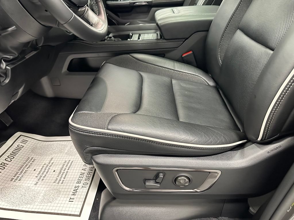 Used 2026 RAM 1500 Limited AWD/4WD image 13