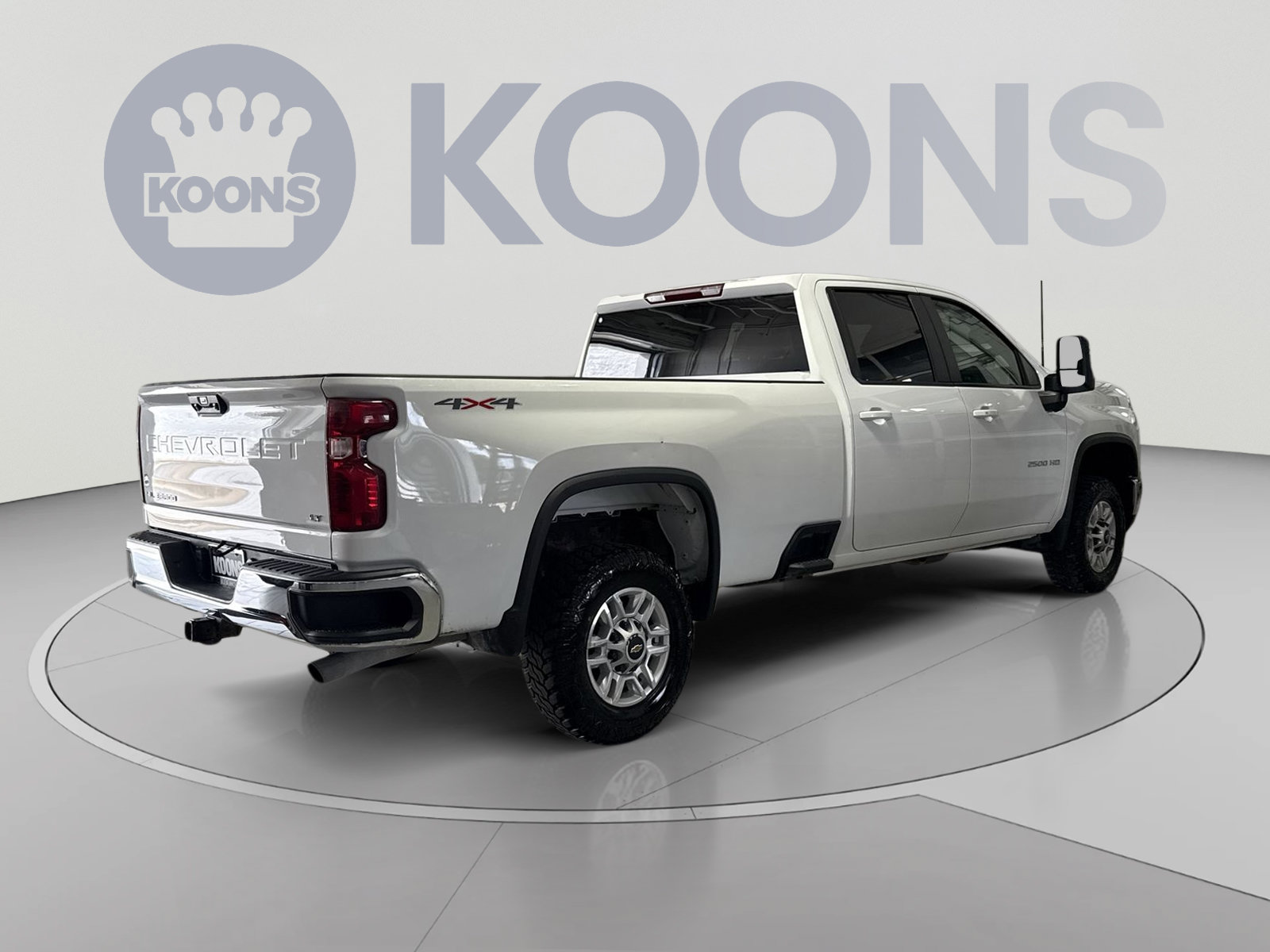 Used 2024 Chevrolet Silverado 2500 LT AWD/4WD image 11
