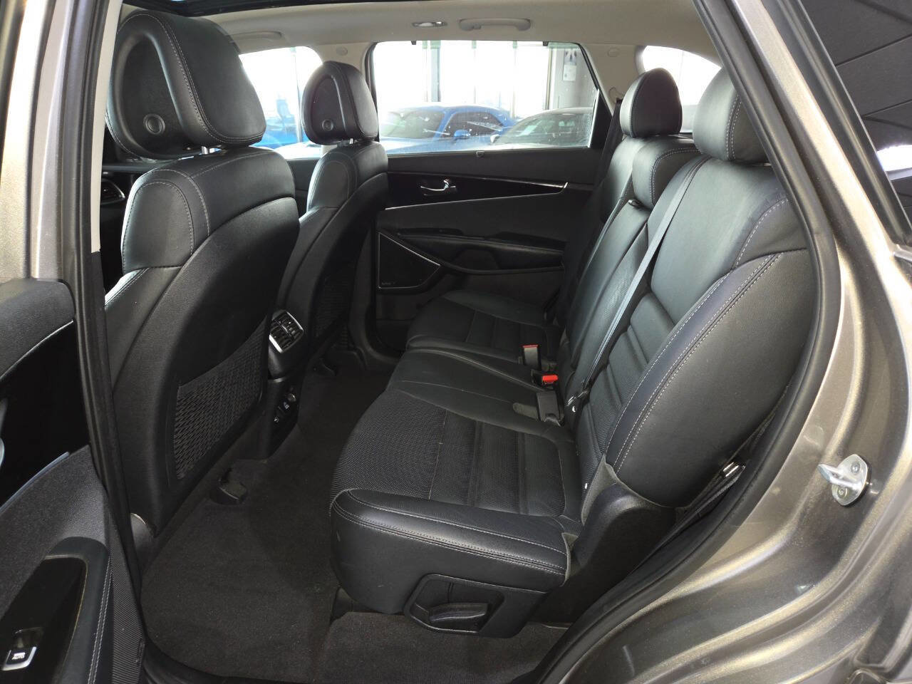 Used 2016 Kia Sorento SX AWD/4WD image 18