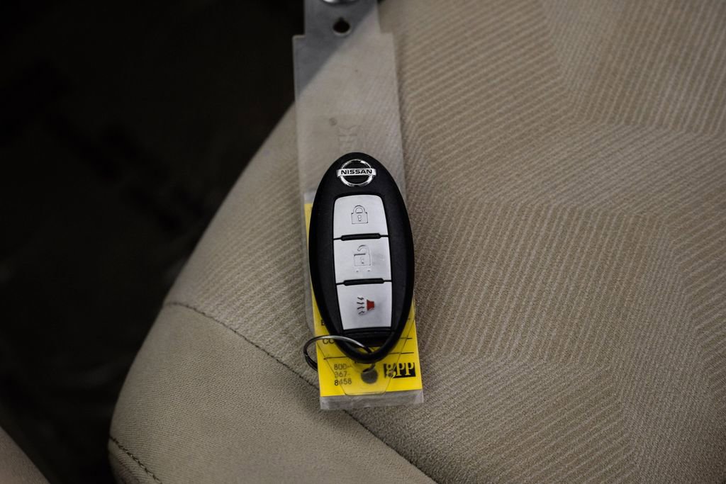 Used 2015 Nissan Rogue SV image 57