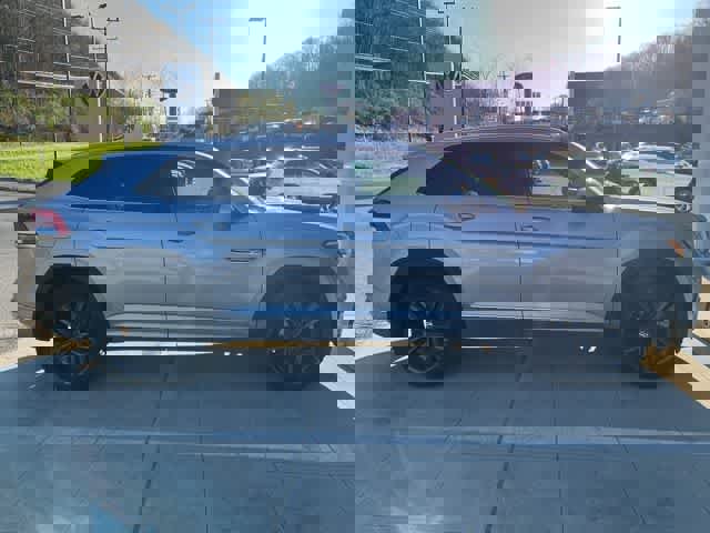 Used 2021 Volkswagen Atlas Cross Sport SE image 5