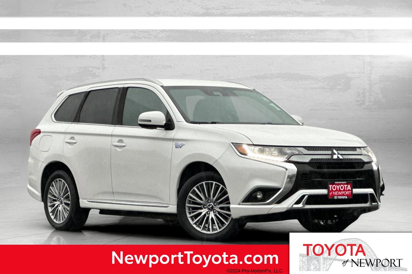 Used 2020 Mitsubishi Outlander SEL image 1