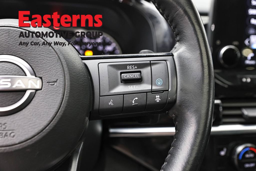 Used 2023 Nissan Pathfinder SL w/ SL Premium Package image 16