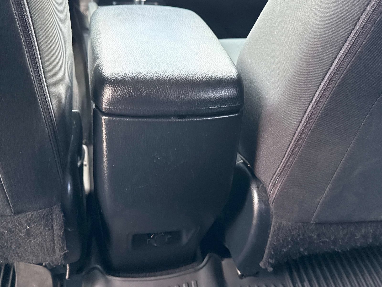 Used 2016 Toyota RAV4 XLE AWD/4WD image 13
