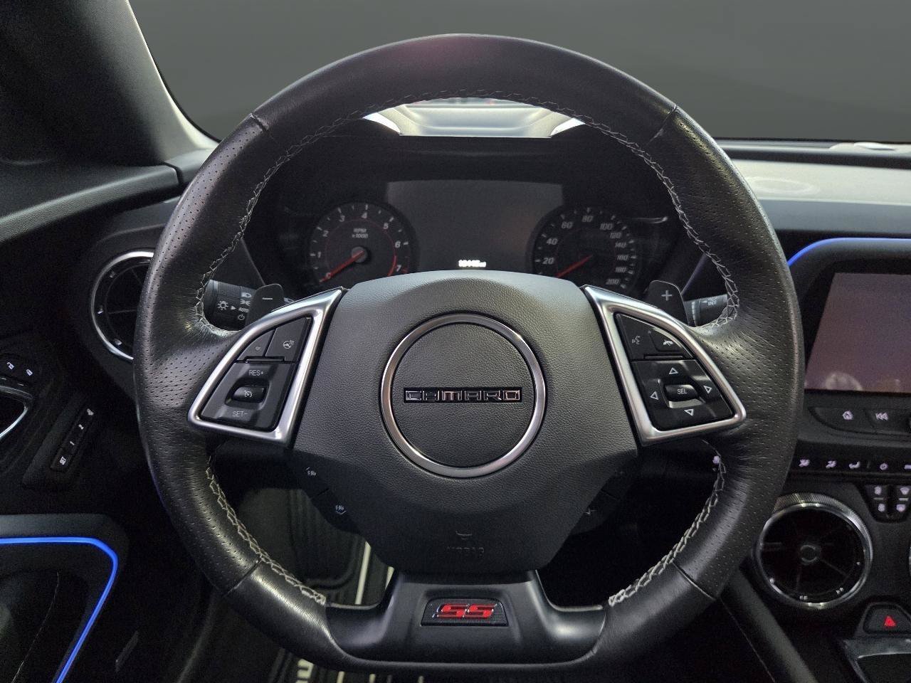 Used 2018 Chevrolet Camaro SS RWD image 18
