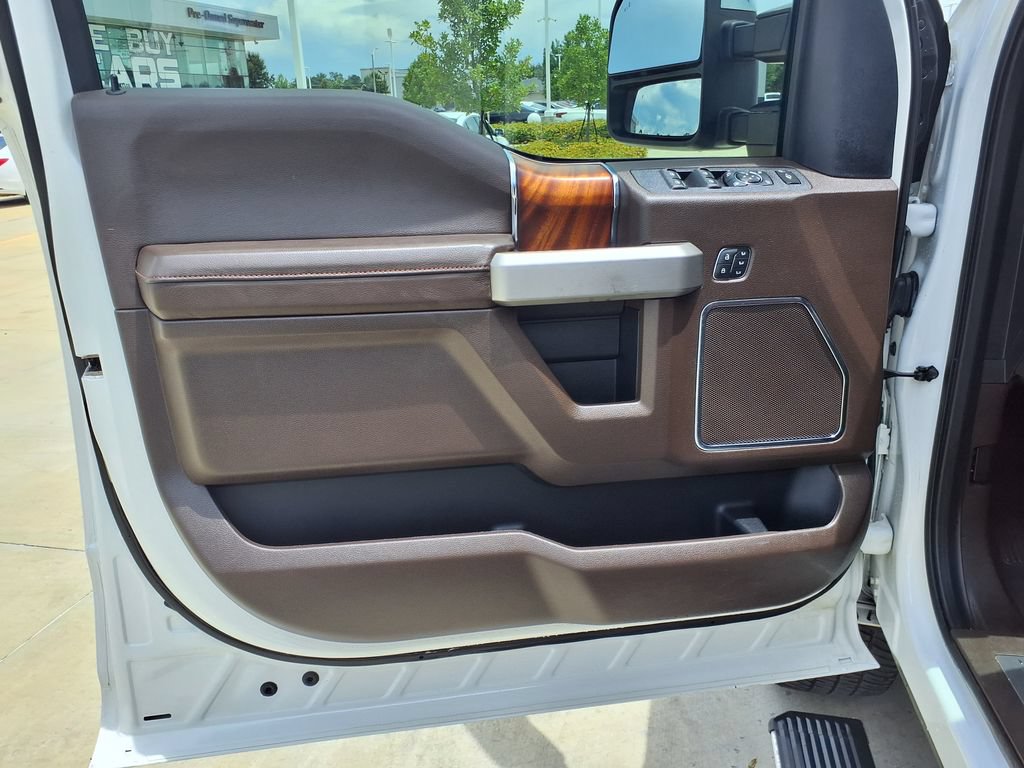 Used 2020 Ford F250 King Ranch w/ King Ranch Ultimate Package AWD/4WD image 12