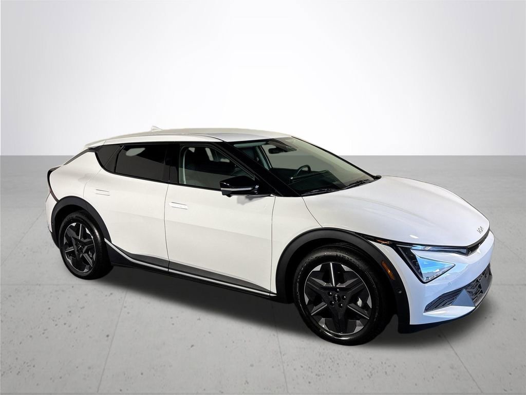 New 2025 Kia EV6 Light w/ Light LR Technology Package image 5