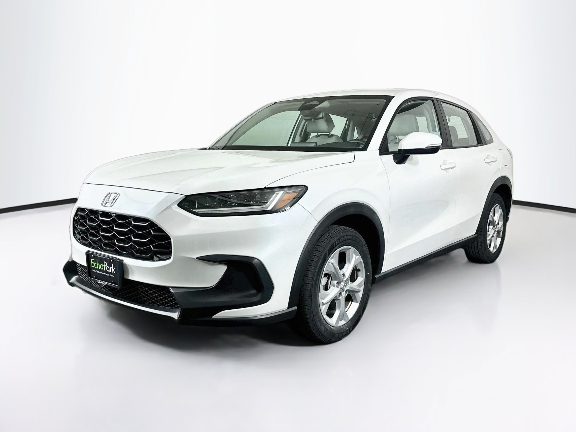 Used 2023 Honda HR-V LX image 3