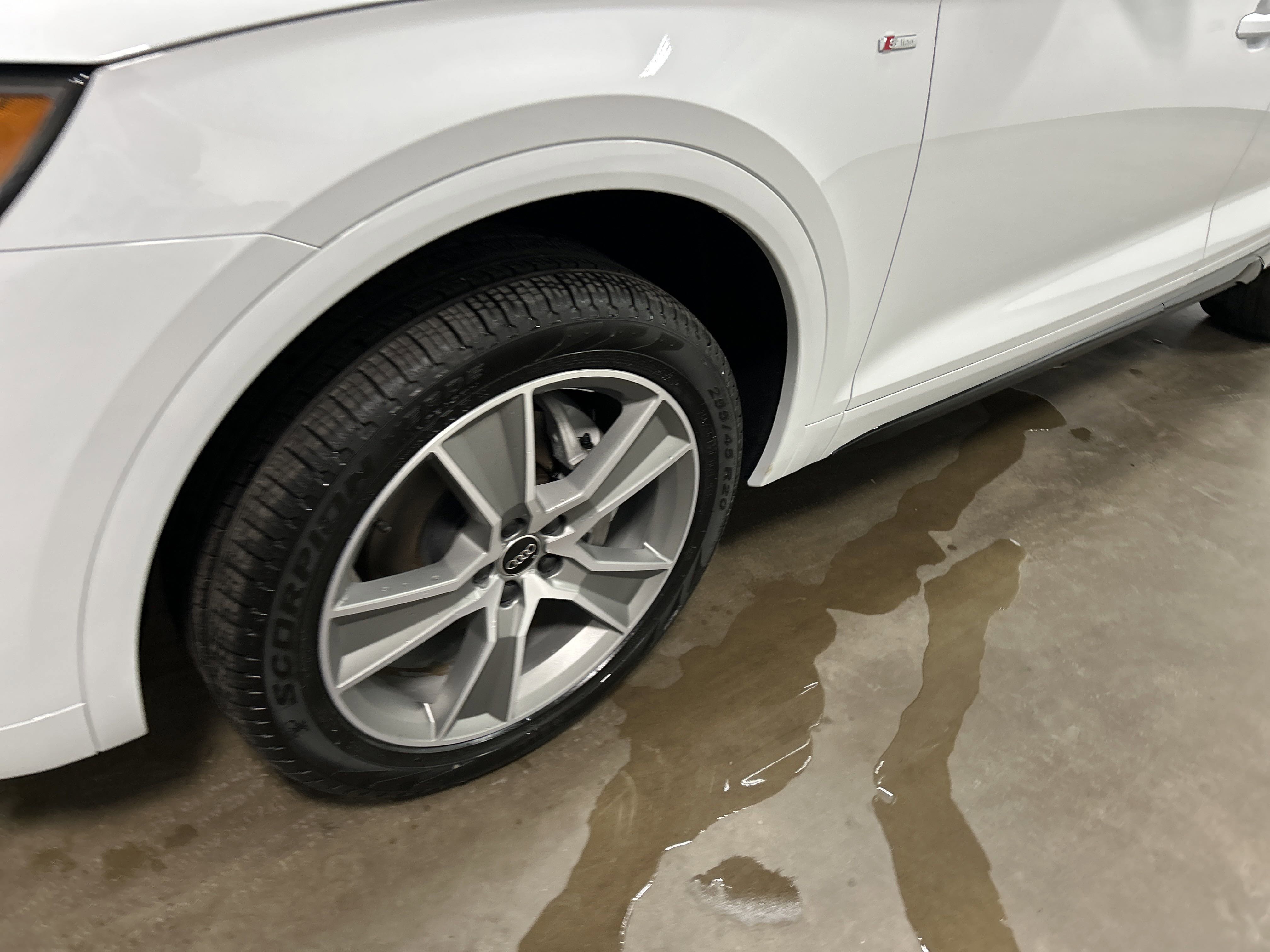 New 2025 Audi Q5 2.0T Premium image 9