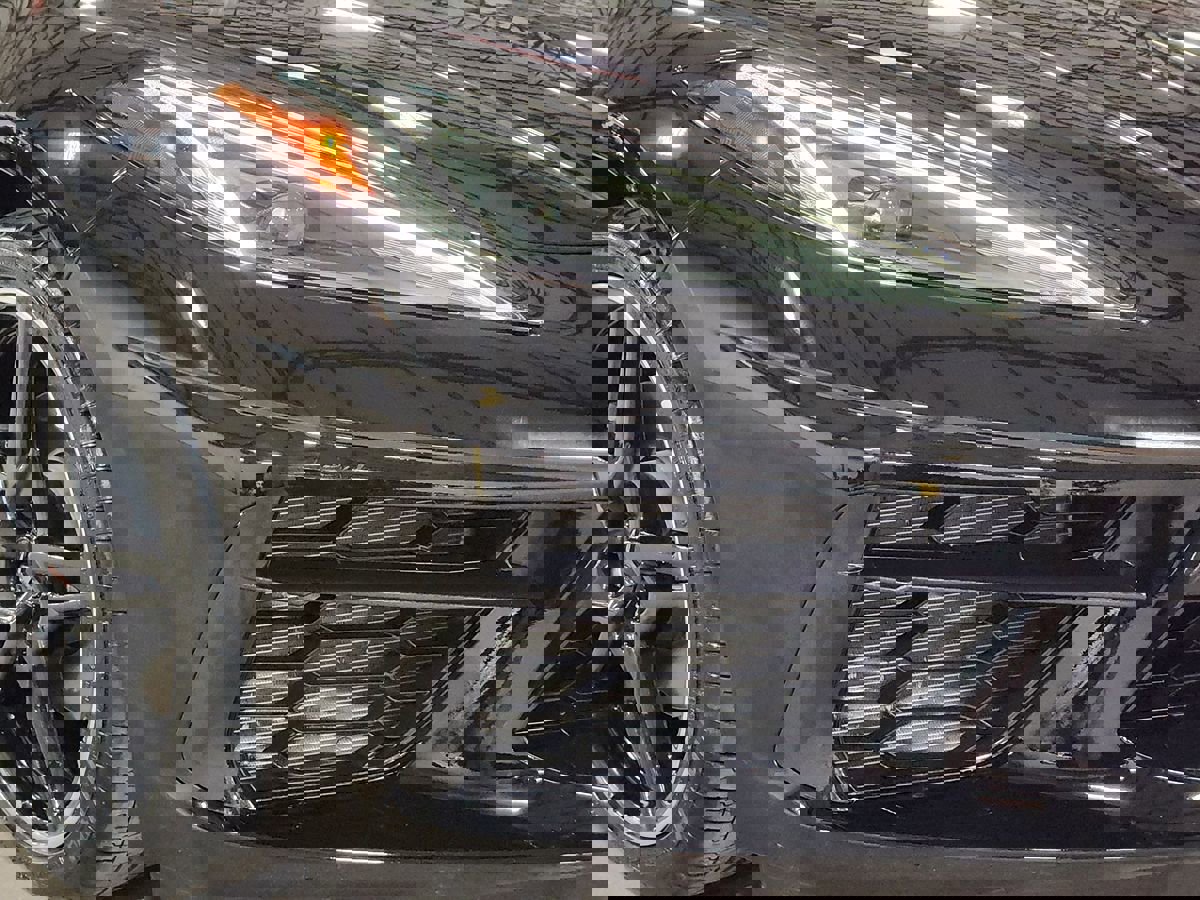 Used 2024 Chevrolet Corvette Stingray Coupe w/ 1LT image 13