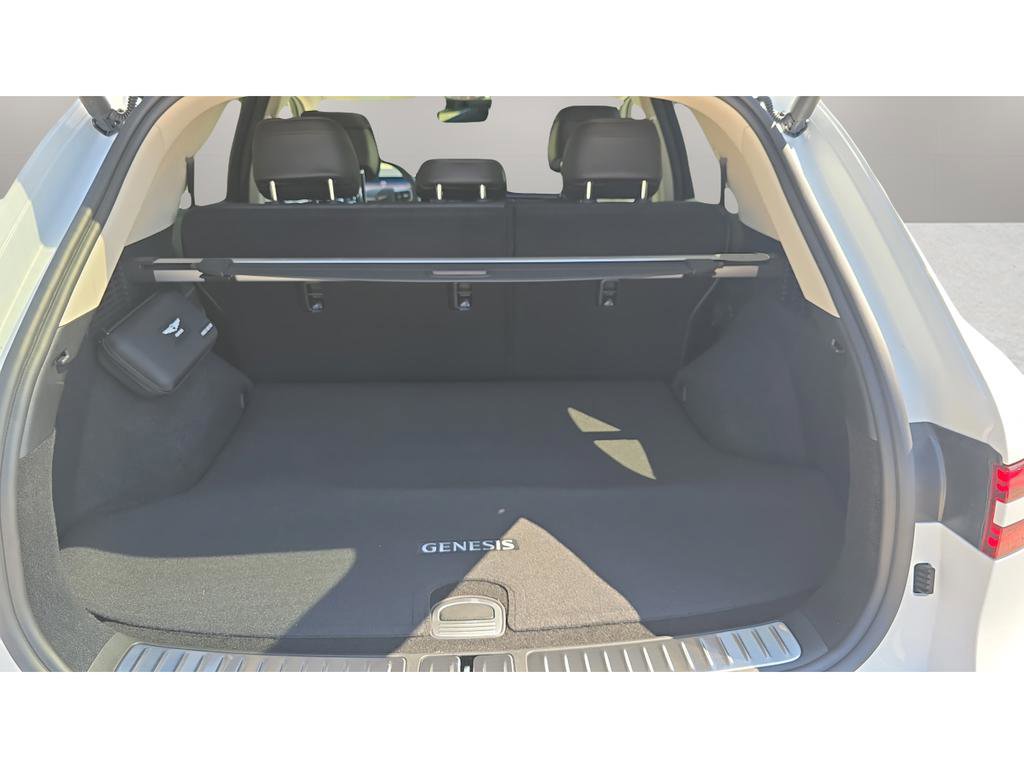 New 2026 Genesis GV70 2.5T Select AWD/4WD image 9