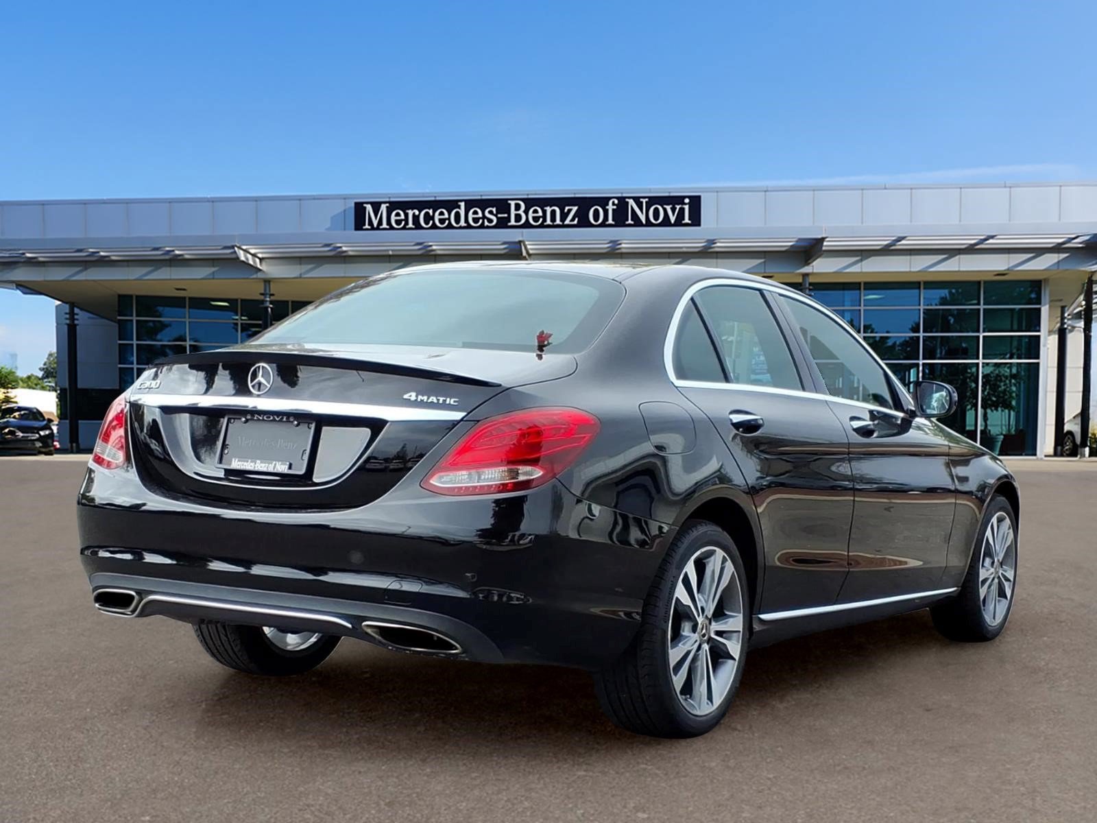 Used 2018 Mercedes-Benz C 300 4MATIC Sedan image 5