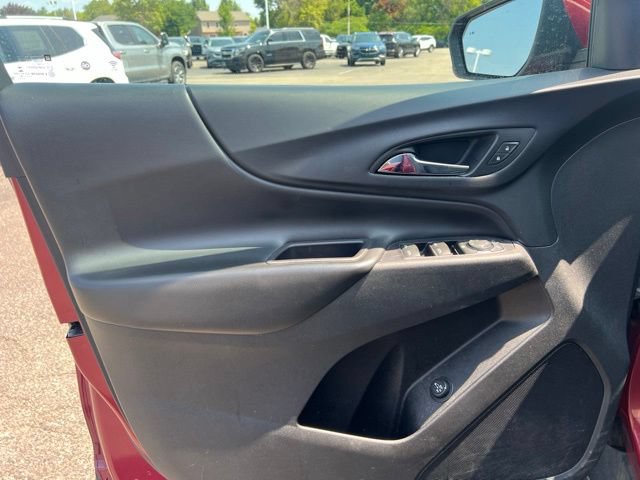 Used 2019 Chevrolet Equinox LT w/ Driver Convenience Package FWD image 16