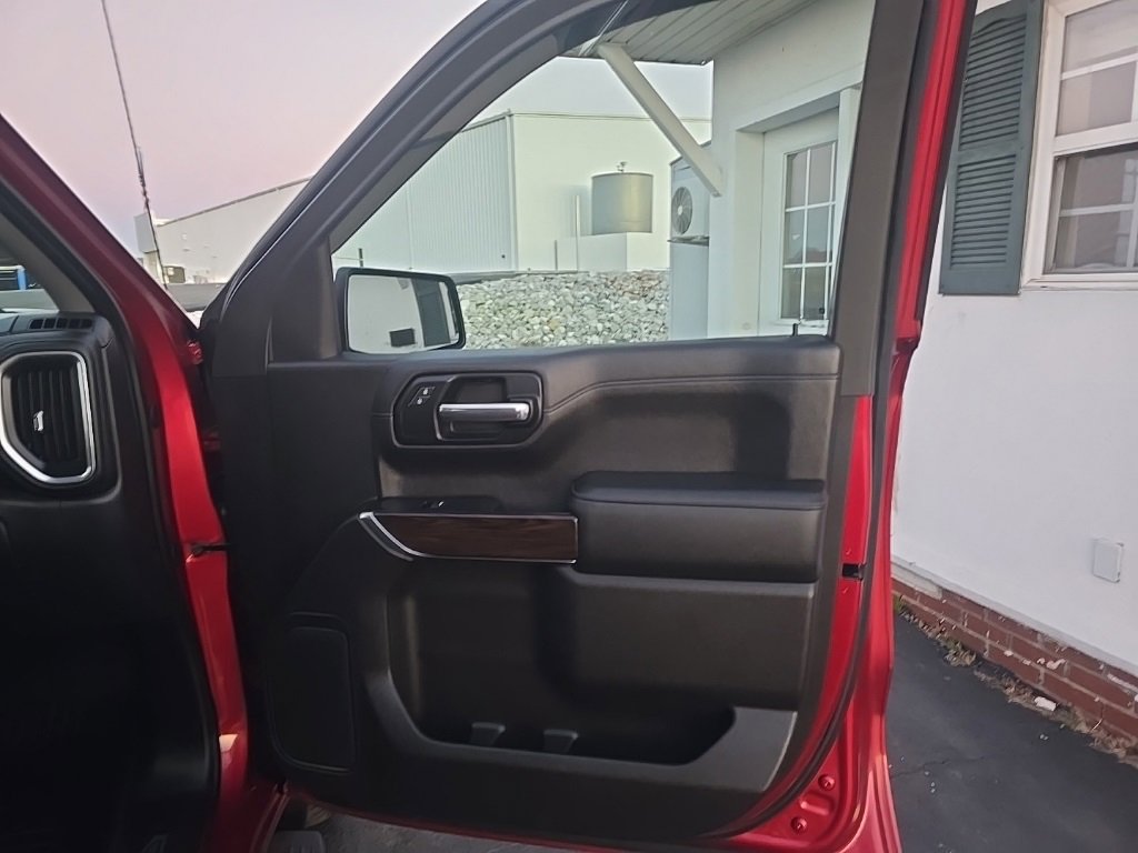 Used 2019 GMC Sierra 1500 SLT w/ X31 Off-Road Package image 24